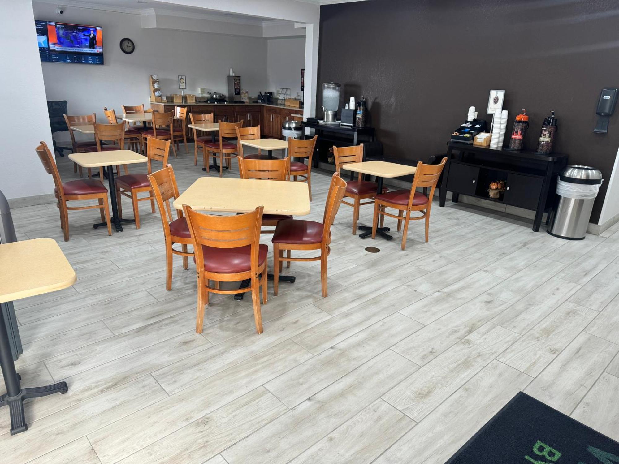 Wingate By Wyndham Hotel