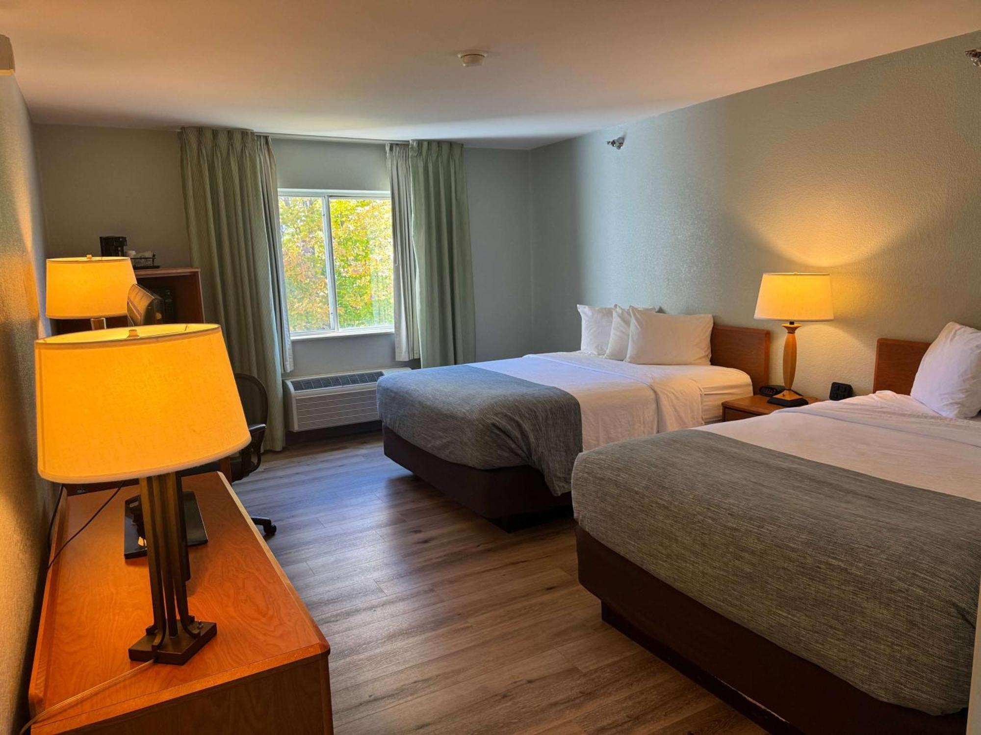 Wingate By Wyndham Sioux Hotel